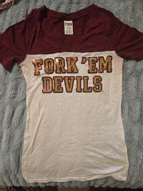 PINK V-Neck 'Fork 'Em Devils' ASU TEE, XS